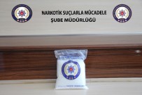 Motor Kaputuna Gizlenmiş 1 Kilo 200 Gram Uyuşturucu Ele Geçirildi