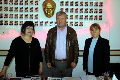 Tiyatrodan Elde Edilen Gelir EMŞAV'a Bağışlandı