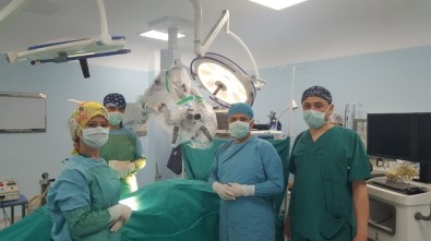 Akhisar Devlet Hastanesi Ameliyat Mikroskobuna Kavuştu