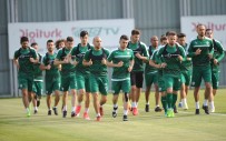 MUTLU TOPÇU - Bursaspor'un Yeni Teknik Direktörü İlk Antrenmanına Çıktı