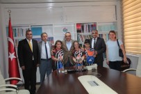 HALUK ŞIMŞEK - Kaymakam Şimşek, Özel Sporcuları Kutladı