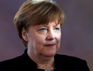 Merkel: Türkiye ile iyi ilişkiler çıkarımıza