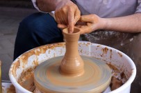 BAHAR ŞENLIKLERI - Öğrencilere Hem Kariyer Hem Kültür Şenliği