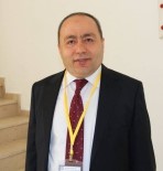 52 Yaşındaki Profesör Kalbine Yenik Düştü