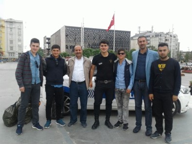 Başarılı Öğrenciler İstanbul'a Gönderildi