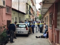 İzmir'de cinnet dehşeti: 3 ölü!