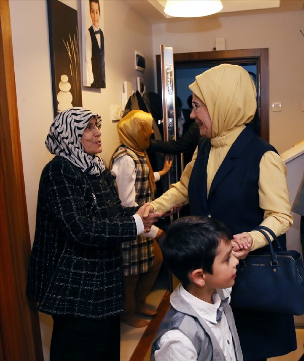 Cumhurbaşkanı Erdoğan iftarı şehit ailesiyle yaptı