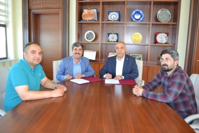 Başkan Asya Ve Rektör Polat Çocuklar İçin Bir İlke İmza Attı