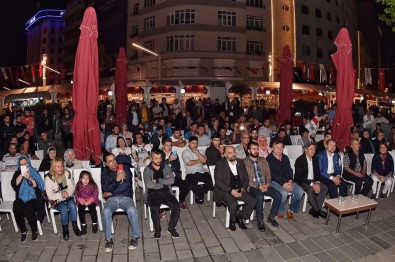 Beyoğlu'nda Sokaklar İftar Sofraları İle Şenleniyor