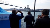 KIYI EMNİYETİ - Türk Akımı İçin Gelen Dev Gemi, İstanbul Boğazı'ndan Geçti