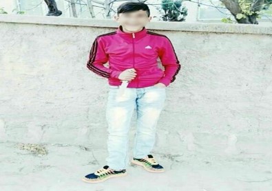 14 Yaşındaki Çocuk Tartıştığı Arkadaşını Öldürdü