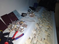 VATAN CADDESİ - Aydın'da Kuyumcu Soyan Kolombiyalılar İstanbul'da Yakalandı