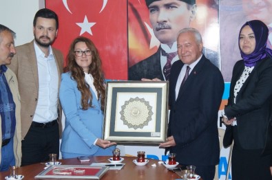 Başkan Karadağ'dan Teşkilatlara Teşekkür Ziyareti