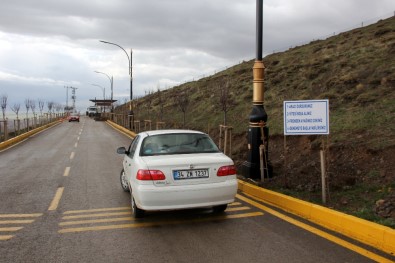 Gizemli Yol Açıklaması Kontağı Kapat, Olacaklara Bak !