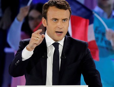 Obama'dan Macron'a tam destek