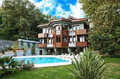 Tarabya İngiliz Okullarına 'Sokrates Ödülü' Verildi