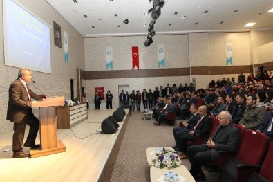 Bitlis'te 'Ortadoğu Denkleminde Türkiye'nin Yol Haritası' Konferansı