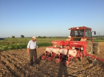 Çiftçinin Mısır Ekimi Mesaisi Başladı