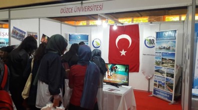 Düzce Üniversitesi Sakarya'da Yükseköğretim Günleri Etkinliğine Katıldı
