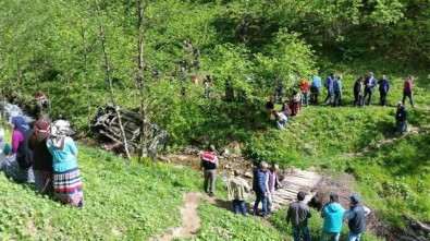 Trabzon'da yayla yolunda feci kaza: 4 ölü
