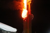 YANGıN YERI - 40 kişinin içinde bulunduğu ranger alev aldı