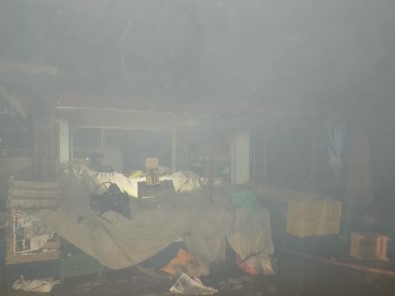 Karacasu'da Belediye İş Hanında Yangın