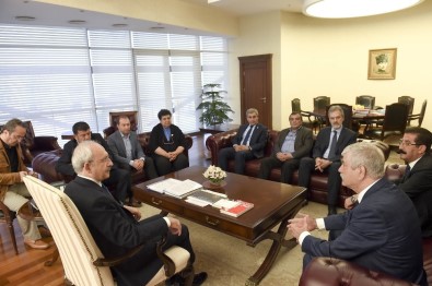 Kılıçdaroğlu, DİSK, KESK, TMMOB, TTB Başkanlarını Kabul Etti