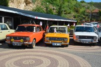 PELITÖZÜ - Murat 124 Sevdalısı 60 Klasik Otomobil Bilecik'te Buluştu