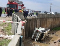 İşçileri taşıyan midibüs devrildi: 15 yaralı