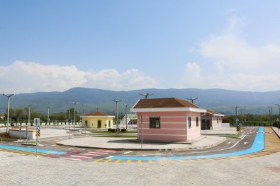 Bolu Belediyesi'nden Çocuklar İçin Trafik Eğitim Parkı