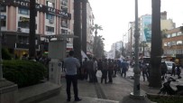 Polis İzinsiz Gösteriye Müdahale Etti Açıklaması 34 Kişi Gözaltına Alındı
