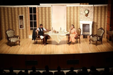 'SAAT 01 Açıklaması55' Kayseri'de Sahnelendi