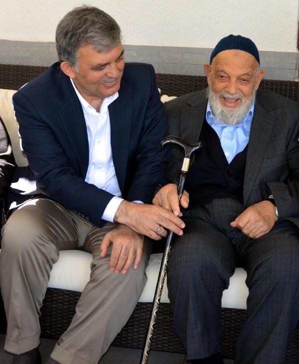 Abdullah Gül'ün babası hayatını kaybetti