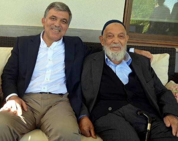 Abdullah Gül'ün babası hayatını kaybetti