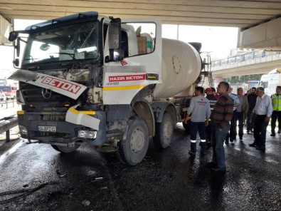 Beton Mikseri Yolcu Otobüsüne Çarptı Açıklaması 1 Yaralı
