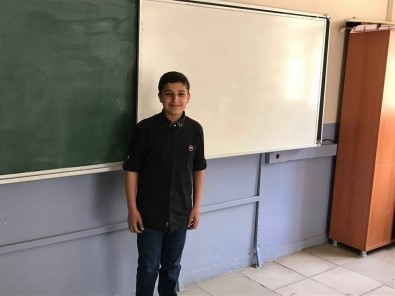 Beytüşşebaplı Öğrenci TEOG'da Türkiye Birincisi Oldu