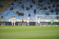 Bursaspor'da Ağır Yenilgilerin Faturası Futbolculara Kesiliyor