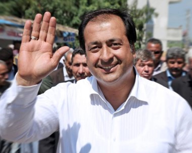 Eski AK Parti'li Vekile FETÖ'den Gözaltı