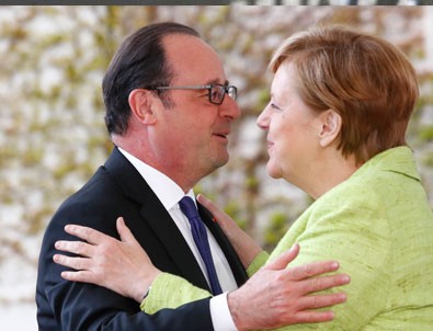 Hollande, Merkel'e böyle veda etti