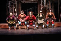 DEVLET TIYATROLARı - SDT, 'Lysistrata' İle İzmir'de Perde Açacak