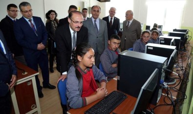 Yozgat'ta Köy Okullarına Bilişim Sınıfı Kuruluyor