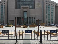 ADALET SARAYI - Çağlayan Meydanında Karadeniz Festivali