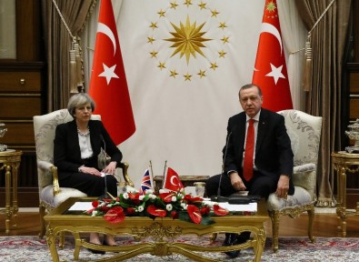 Erdoğan, İngiltere Başbakanı May İle Görüştü