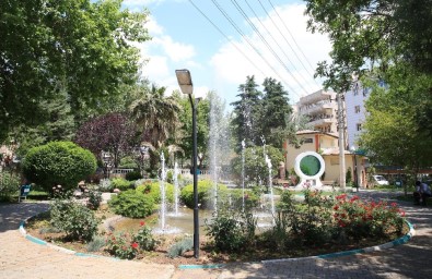 Haliliye'de Parklar Yaza Hazır