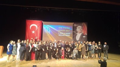 Nilüfer Belediyesi 'Tiyatro'Ya Emek Ödülü