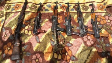 PKK'ya Ait 3 Sığınak İçerisinde Silah Ve Mühimmat Ele Geçirildi