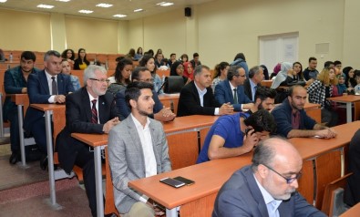 UÜ'de Tomurcuk Şenliği