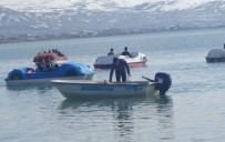 SEVINDIK - Van Sahilleri Hareketlendi