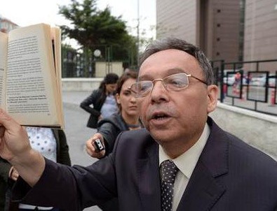 Atatürk'e hakaret davasında flaş gelişme