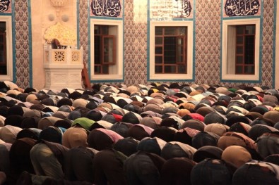 İlk Enderun Teravih Namazı Seyitnizam Camii'nde Kılınacak